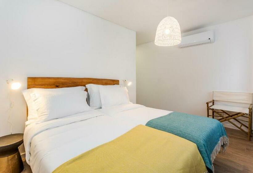 آپارتمان سوپریور 3 خوابه, You And The Sea