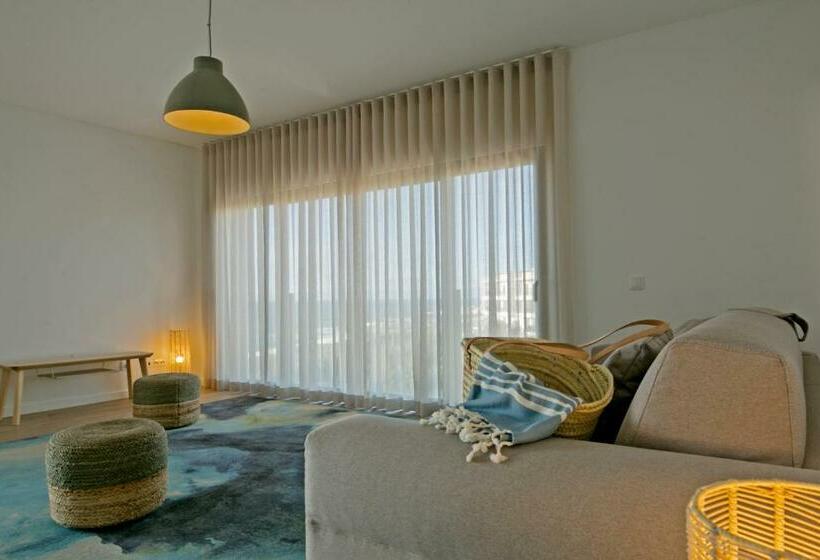 آپارتمان سوپریور 3 خوابه, You And The Sea