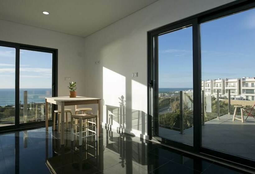 آپارتمان سوپریور 3 خوابه, You And The Sea