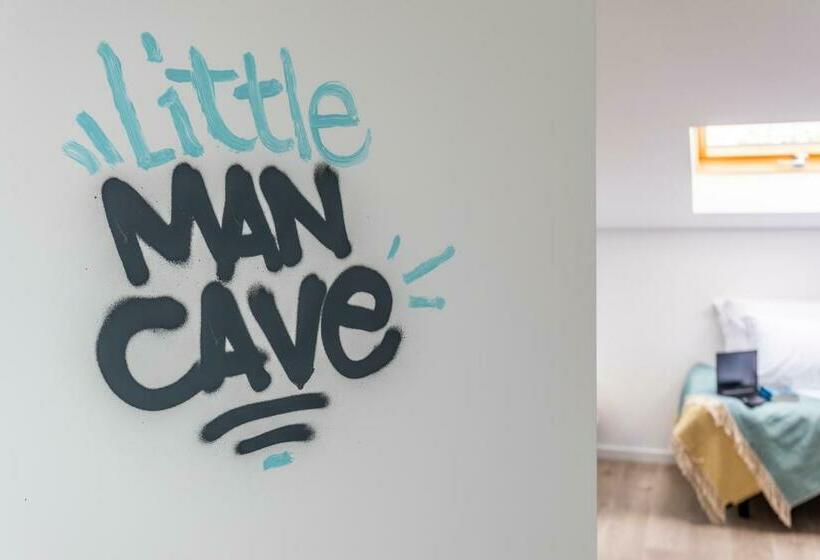 آپارتمان خانوادگی, You And The Sea