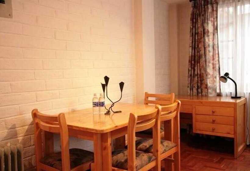 침실 2개 아파트, Apartamentos Los Quipus