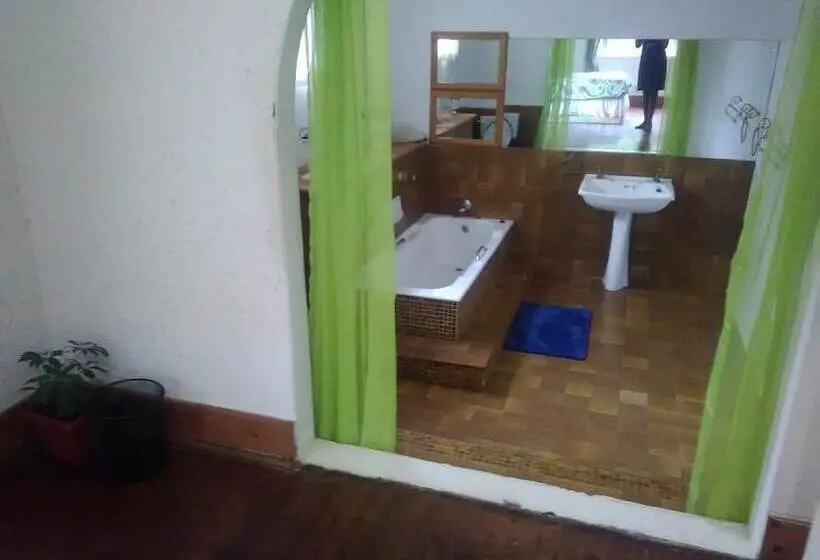 اتاق استاندارد, Breeze Guest House