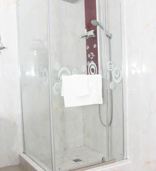 اتاق لوکس, Streets Of Gold Guest House