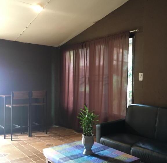 ファミリールーム, Chian House