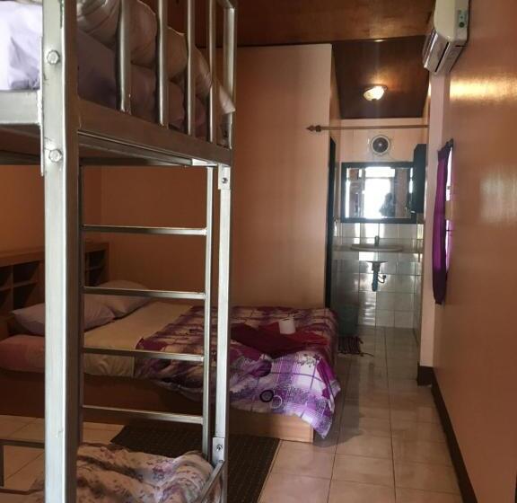 Семейный Номер, Chian House