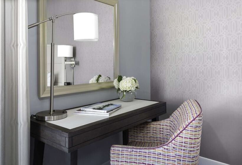 장애인을 위한 더블 침대 스탠다드 룸, Continental Miami Beach, Tapestry Collection By Hilton