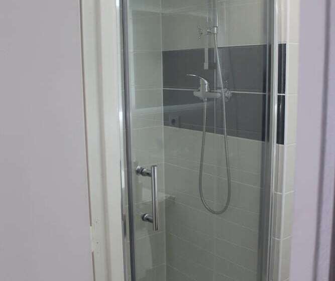 スタンダードルーム, Brit Hotel Confort Manosque Cadarache