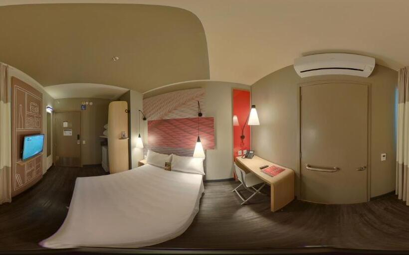 חדר סטנדרט מותאם לאדם עם מוגבלויות, Ibis Natal