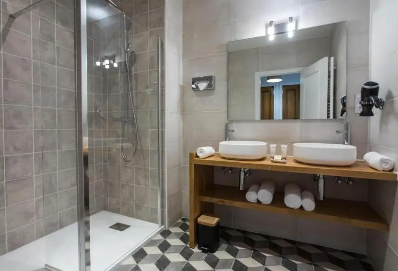 اتاق استاندارد با چشم‌انداز باغ, Maison Zugno Hôtel & Spa