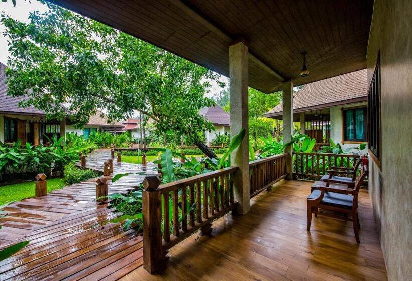 スタンダードトリプルルーム, Naiyang Park Resort Sha Extra Plus