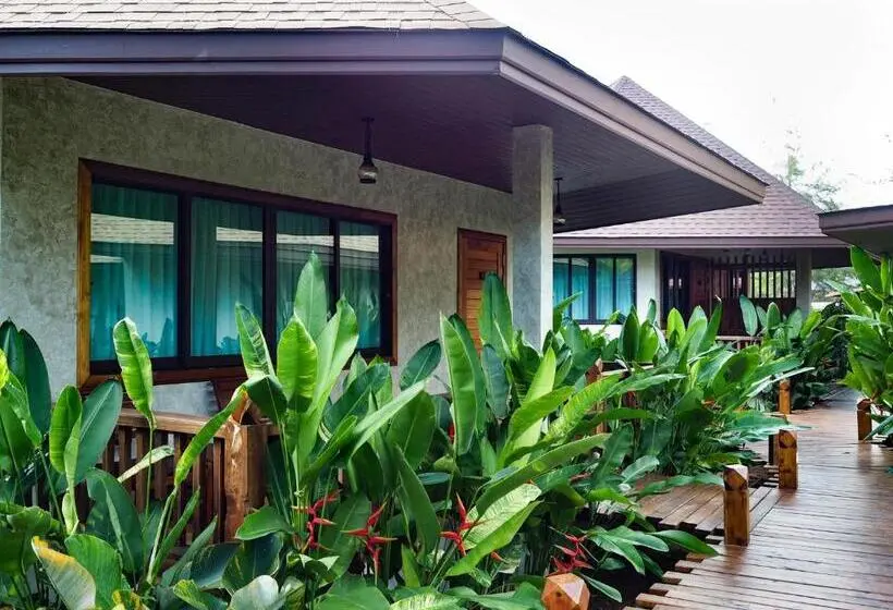 スタンダード4人部屋, Naiyang Park Resort Sha Extra Plus