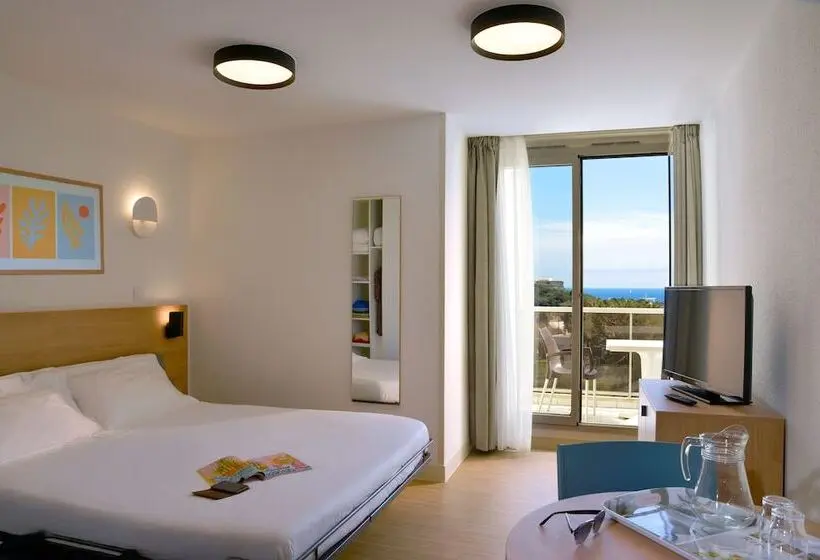 استودیوی استاندارد با چشم‌انداز دریا, Residence Resideal Antibes