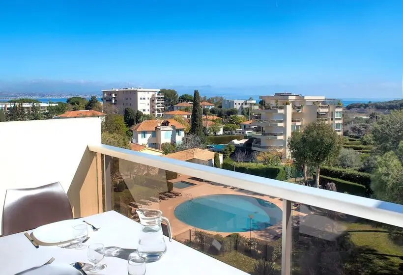 استودیوی استاندارد با چشم‌انداز دریا, Residence Resideal Antibes
