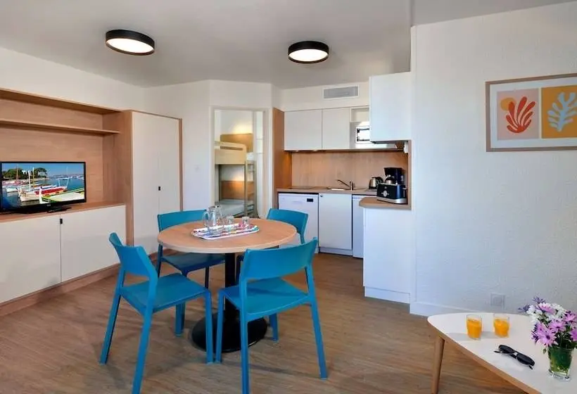 استودیوی استاندارد با چشم‌انداز دریا, Residence Resideal Antibes