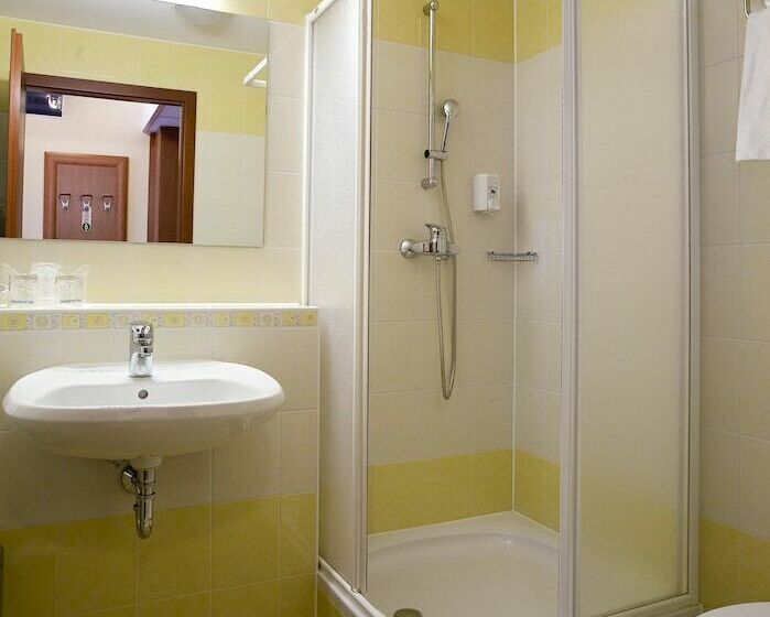 اتاق سوپریور یک تخته, Salinera