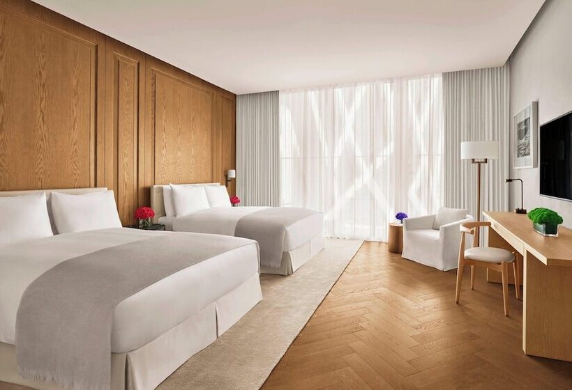 디럭스 룸, The Abu Dhabi Edition