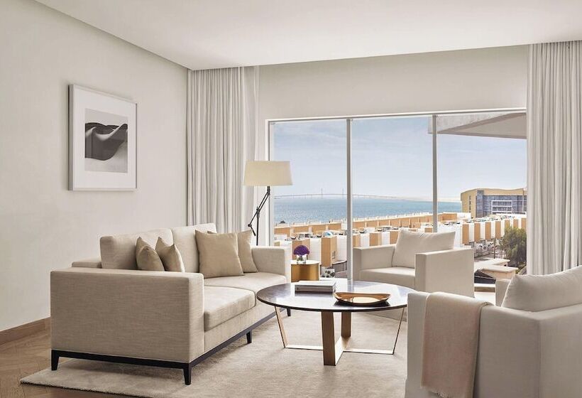 스위트, The Abu Dhabi Edition