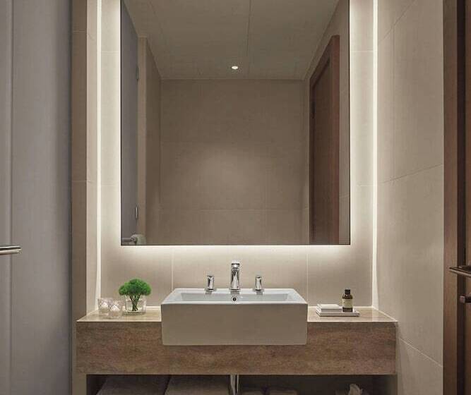 디럭스 전망 룸, The Abu Dhabi Edition