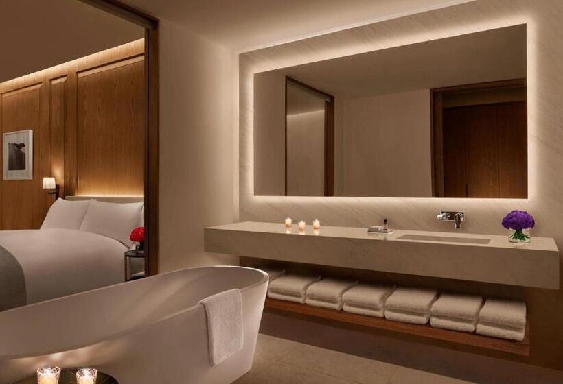 디럭스 전망 룸, The Abu Dhabi Edition