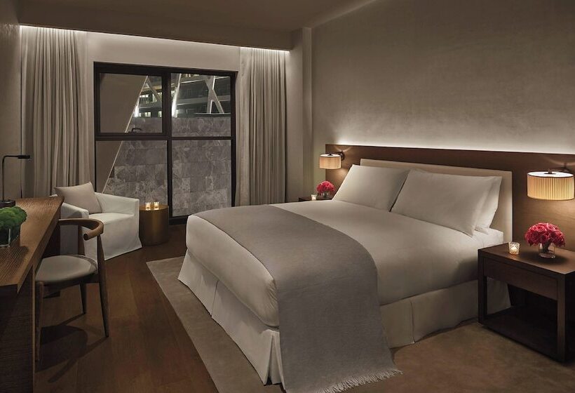 디럭스 룸, The Abu Dhabi Edition