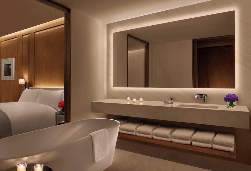 디럭스 전망 룸, The Abu Dhabi Edition