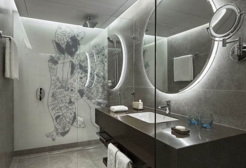 سوییت اجرایی, The Merchant House