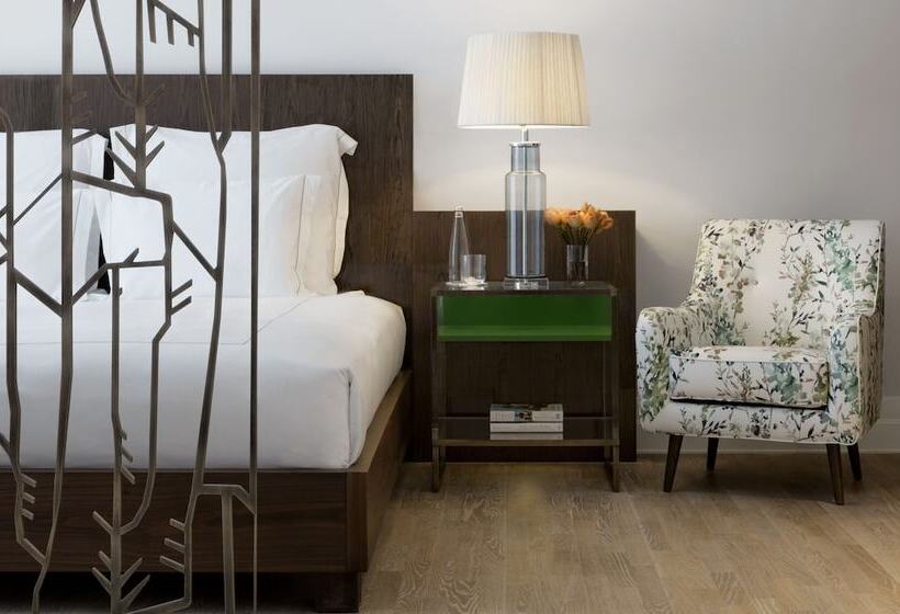 سوییت اجرایی, The Merchant House