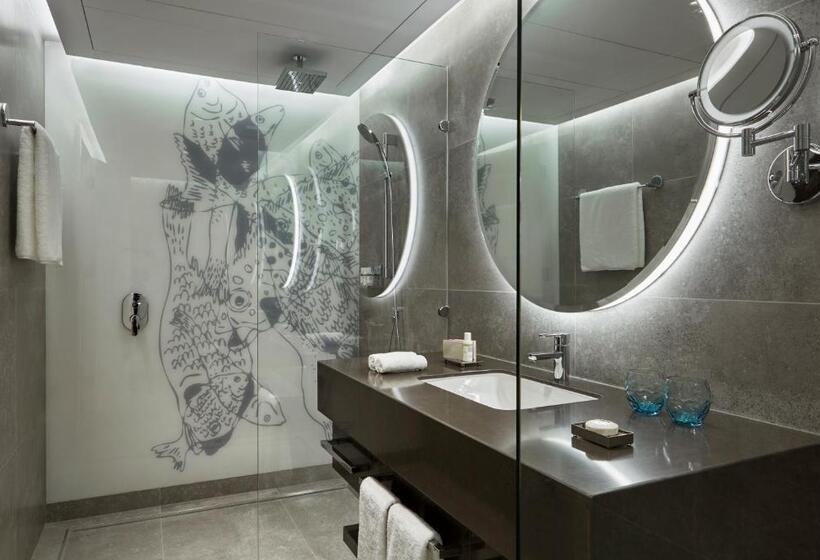 سوییت اجرایی, The Merchant House