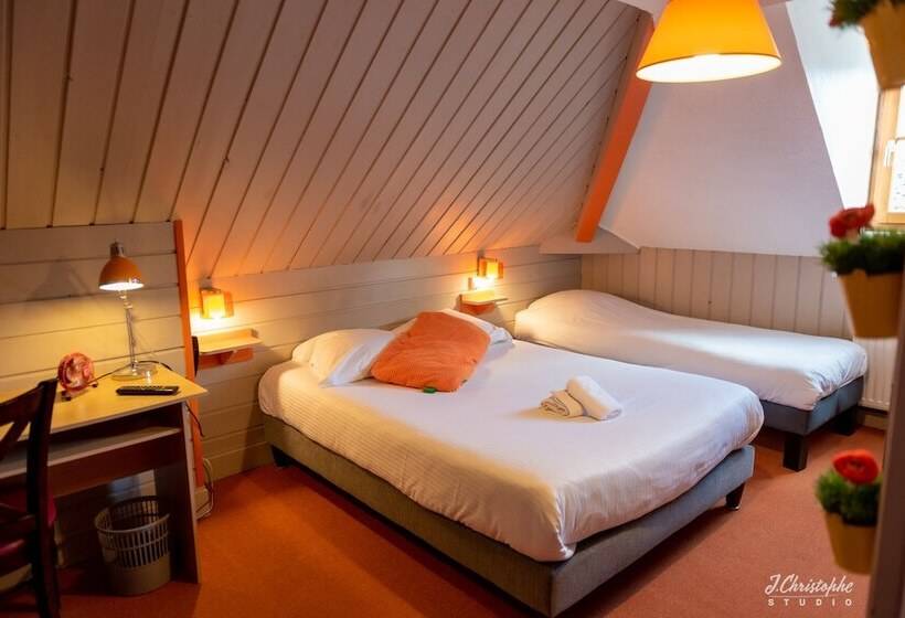 Семейный Номер, Logis   Hotel & Restaurant La Corne D  Abondance