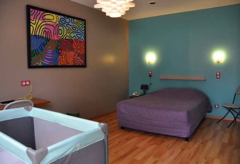 חדר משפחתי, Logis   Hotel & Restaurant La Corne D  Abondance