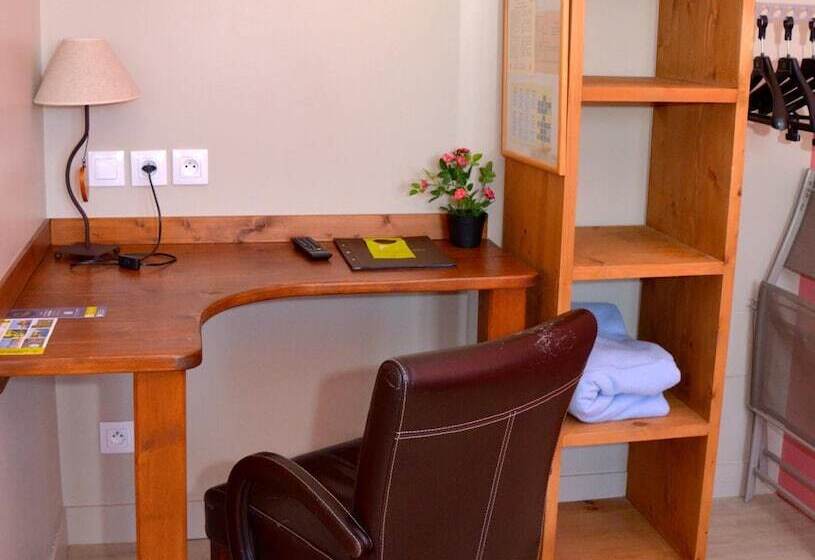 חדר סטנדרט, Logis   Hotel & Restaurant La Corne D  Abondance