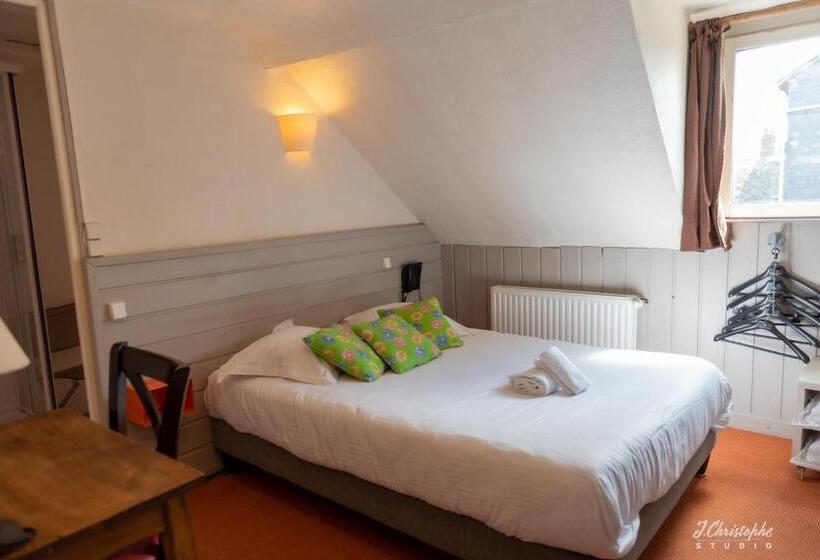 חדר אקונומי, Logis   Hotel & Restaurant La Corne D  Abondance