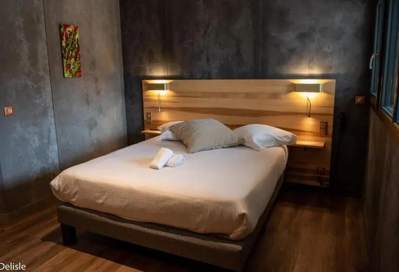 デラックスルーム, Logis Hotel & Restaurant La Corne D Abondance