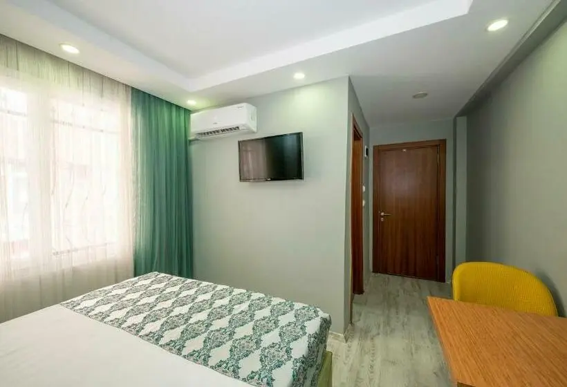 Single Deluxe Room