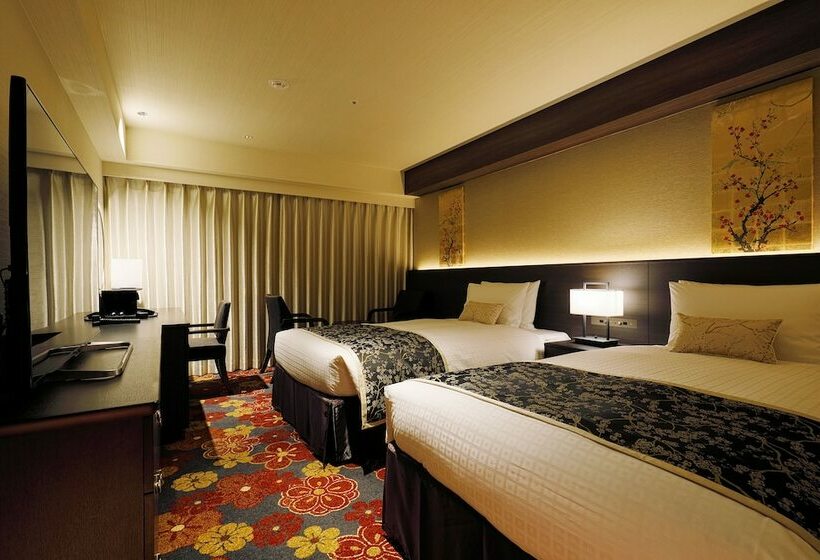 Quarto Deluxe, Doubletree By Hilton Kyoto Station