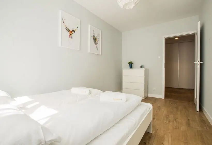 一ベッドルームエクゼクティブアパートメント, Emihouse Cityvibe Apartments