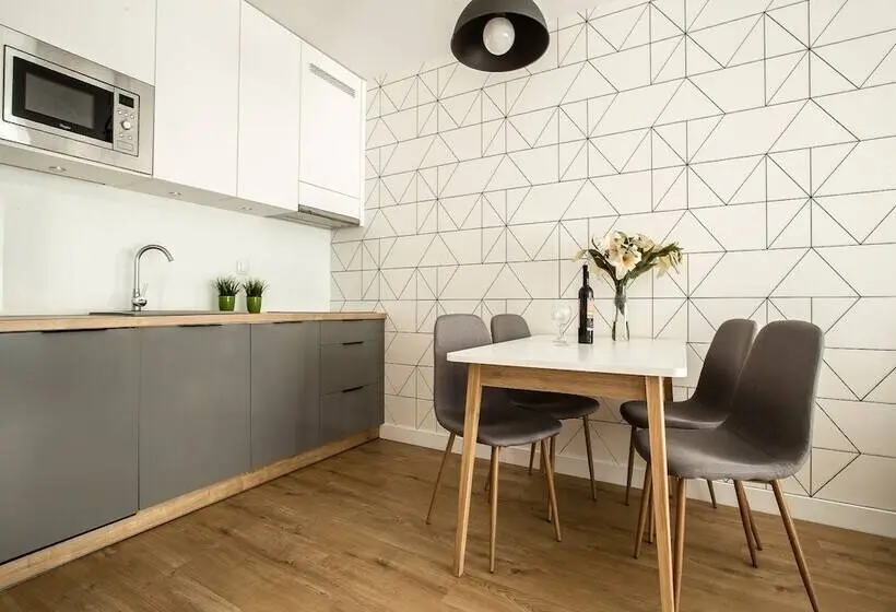 一ベッドルームエクゼクティブアパートメント, Emihouse Cityvibe Apartments