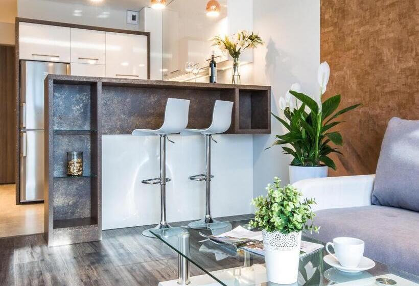 Апартаменты Deluxe 1 Спальня, Emihouse Cityvibe Apartments