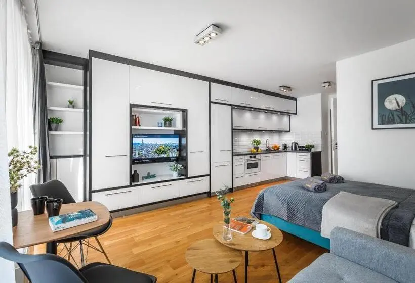 スタンダードスタジオ, Emihouse Cityvibe Apartments