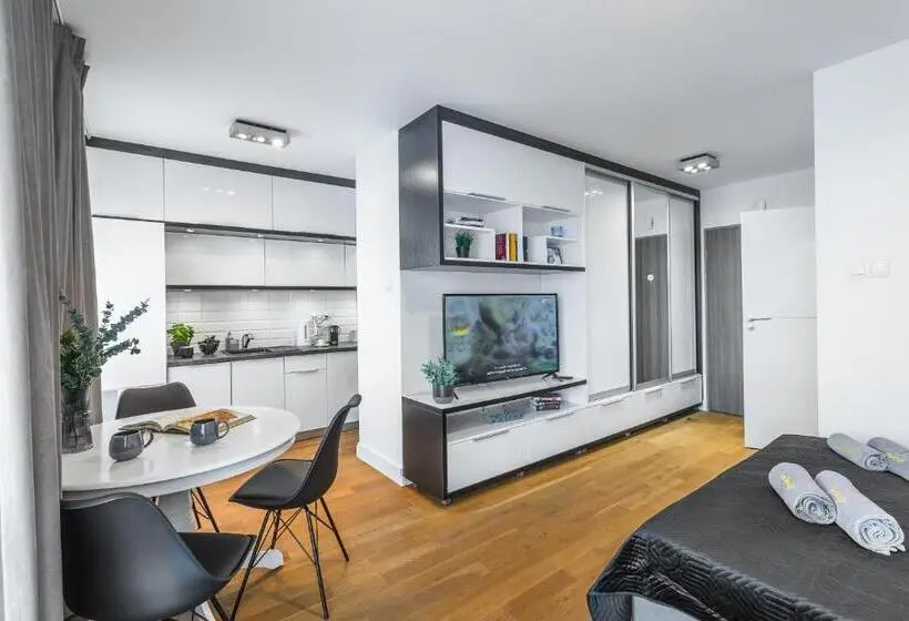 スタンダードスタジオ, Emihouse Cityvibe Apartments
