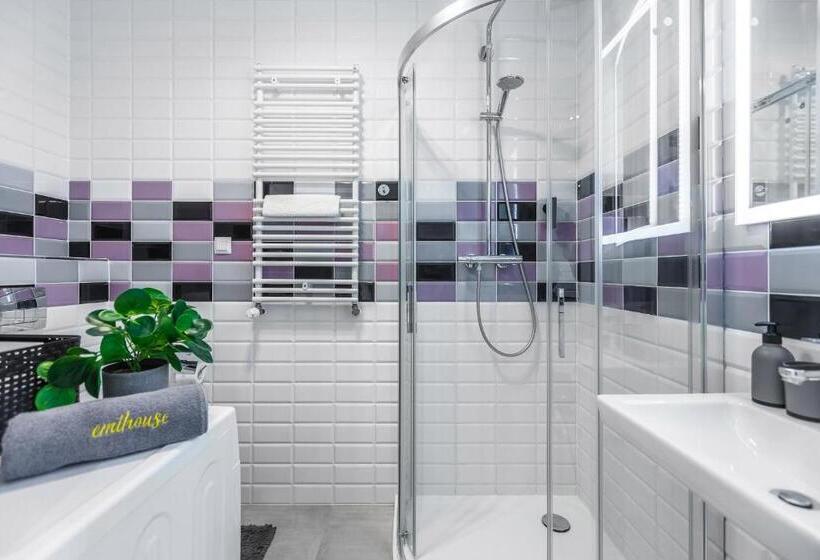 استودیوی استاندارد, Emihouse Cityvibe Apartments