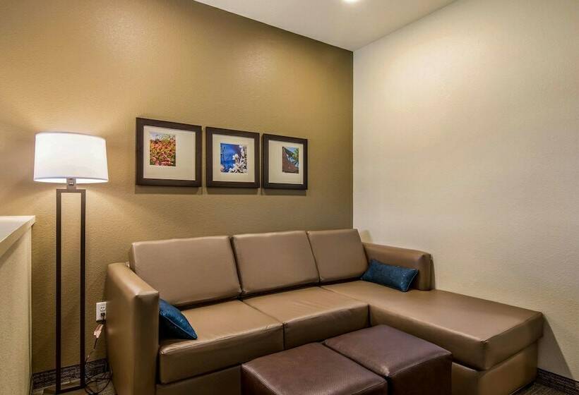 جناح, Comfort Suites