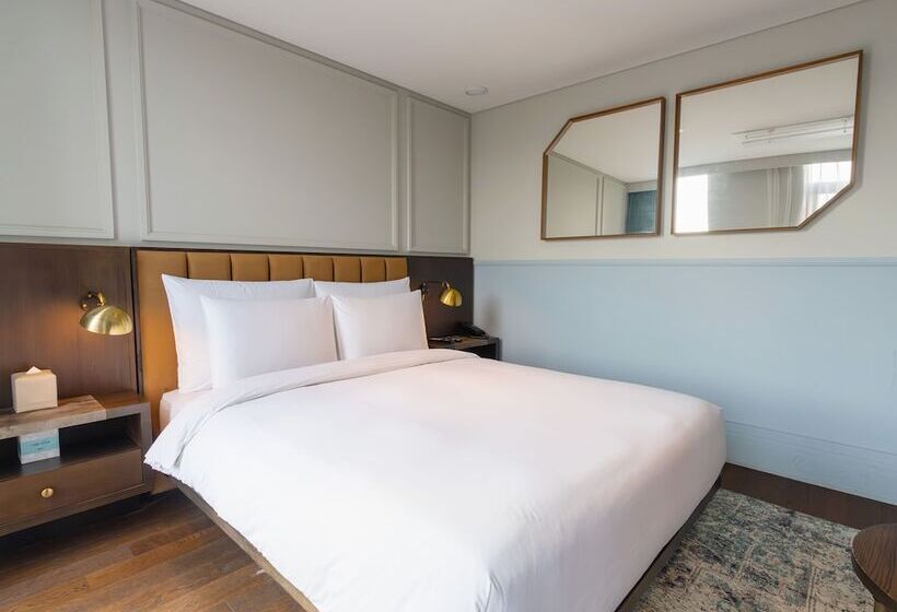 Стандартный Номер Кровать Кинг, Crescendo Seoul