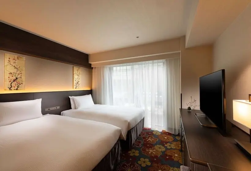 Standard-invahuone, Doubletree By Hilton Kyoto Station