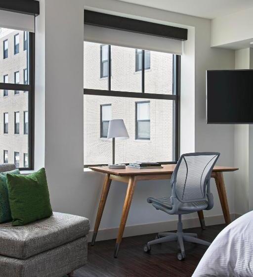 חדר סטנדרט עם מיטת קינג, Element Detroit At The Metropolitan