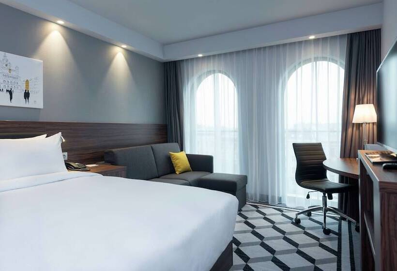 패밀리 연결 룸, Hampton By Hilton Poznan Old Town