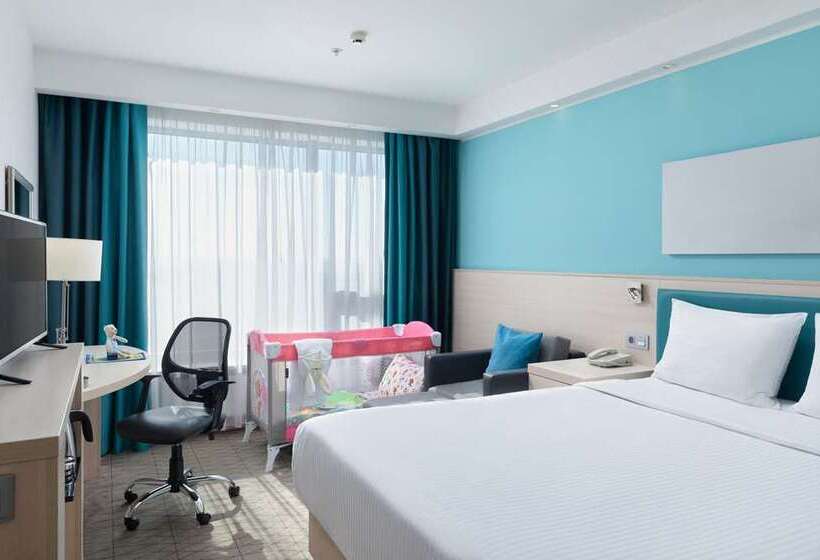 패밀리 연결 룸, Hampton By Hilton Poznan Old Town