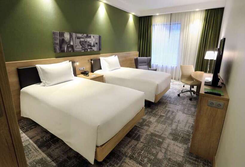 패밀리 연결 룸, Hampton By Hilton Poznan Old Town