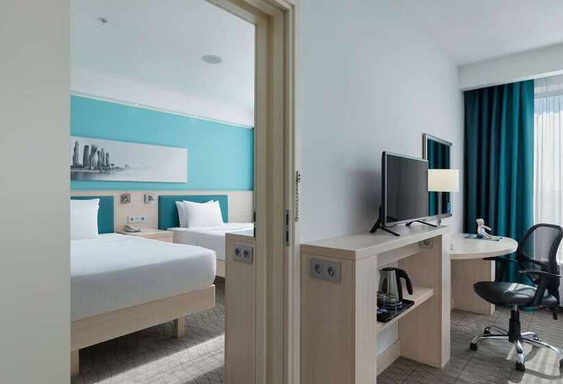 패밀리 연결 룸, Hampton By Hilton Poznan Old Town