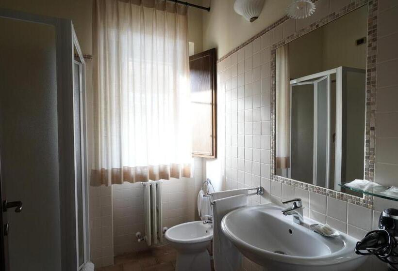 آپارتمان 2 خوابه, Il Castellaro Country House